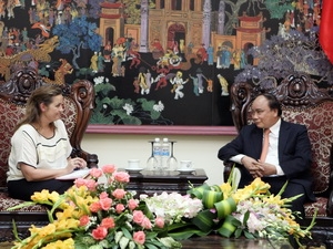 ຮອງນາຍົກລັດຖະມົນຕີ ຫງວຽນຊວນຟຸກ ຕ້ອນຮັບລັດຖະມົນຕີ ການຄ້າ ແລະ ການລົງທຶນ ແດນມາກ